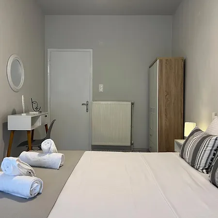 شقة Iraklis لايميناس